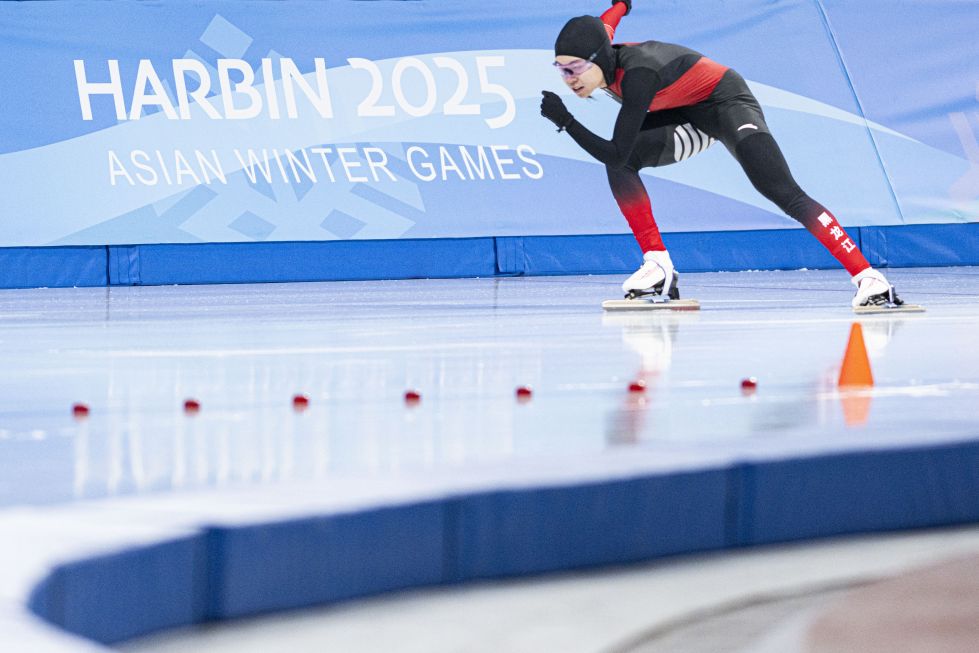 让冰雪经济与体育强国“双向奔赴”