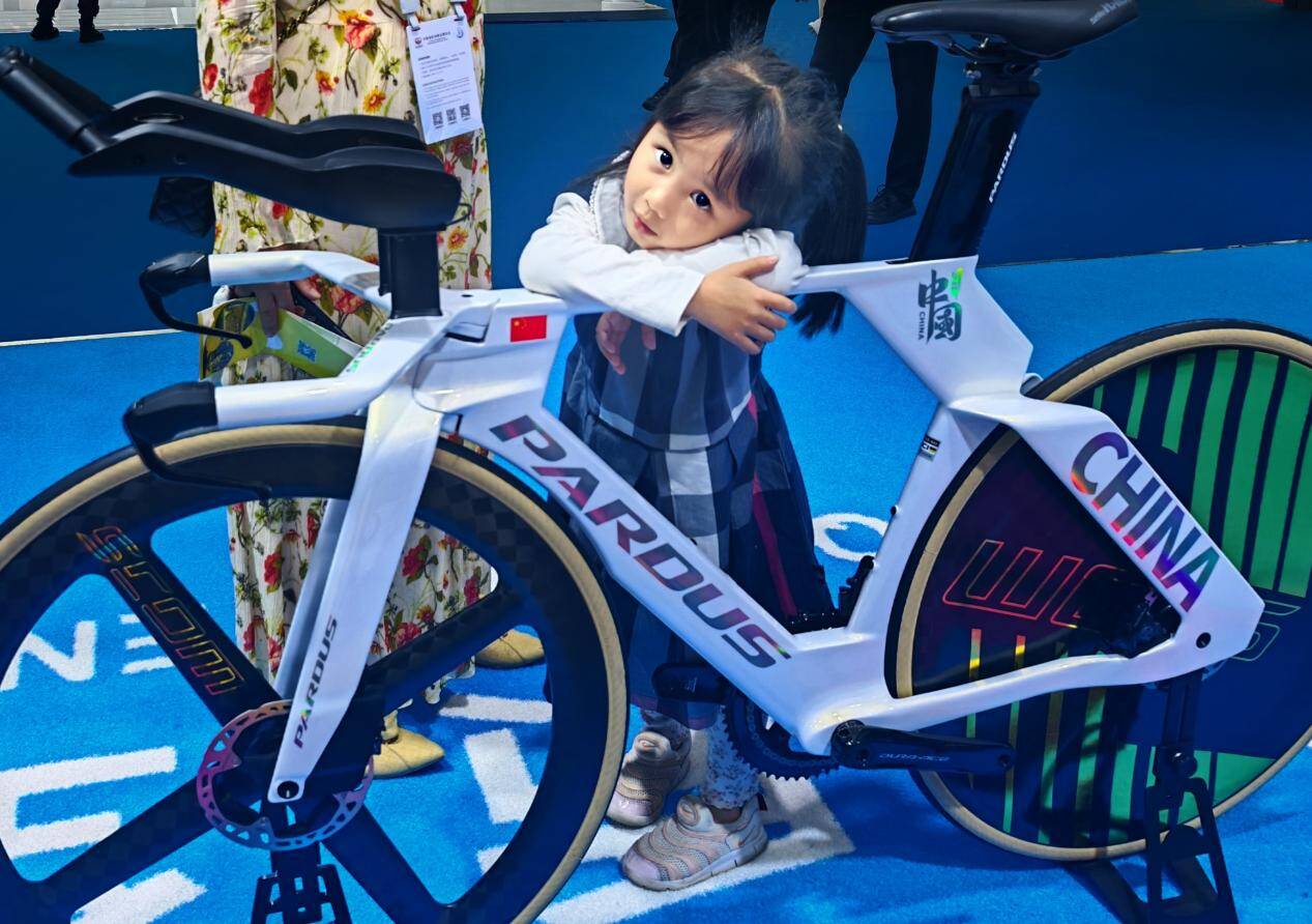 燃！燃！泰山体育走向国际 引爆全球体育消费新浪潮！(图6)