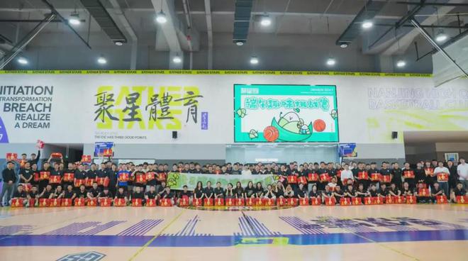 聚星体育王舒立：以篮球为火种教孩子们用身体书写自由与秩序