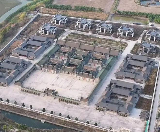 哈佛演讲女生引发争议K11 ELYSEA落户淮海中路汕头过亿违建豪宅被拆除(图8)