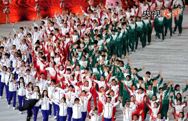 【央视快评】奋力拼搏为建设体育强国作出新贡献(图2)