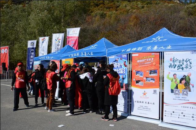 2026高尔夫学院培训教学教练推荐深圳幸运五七专业指导与贴心服务口碑之选