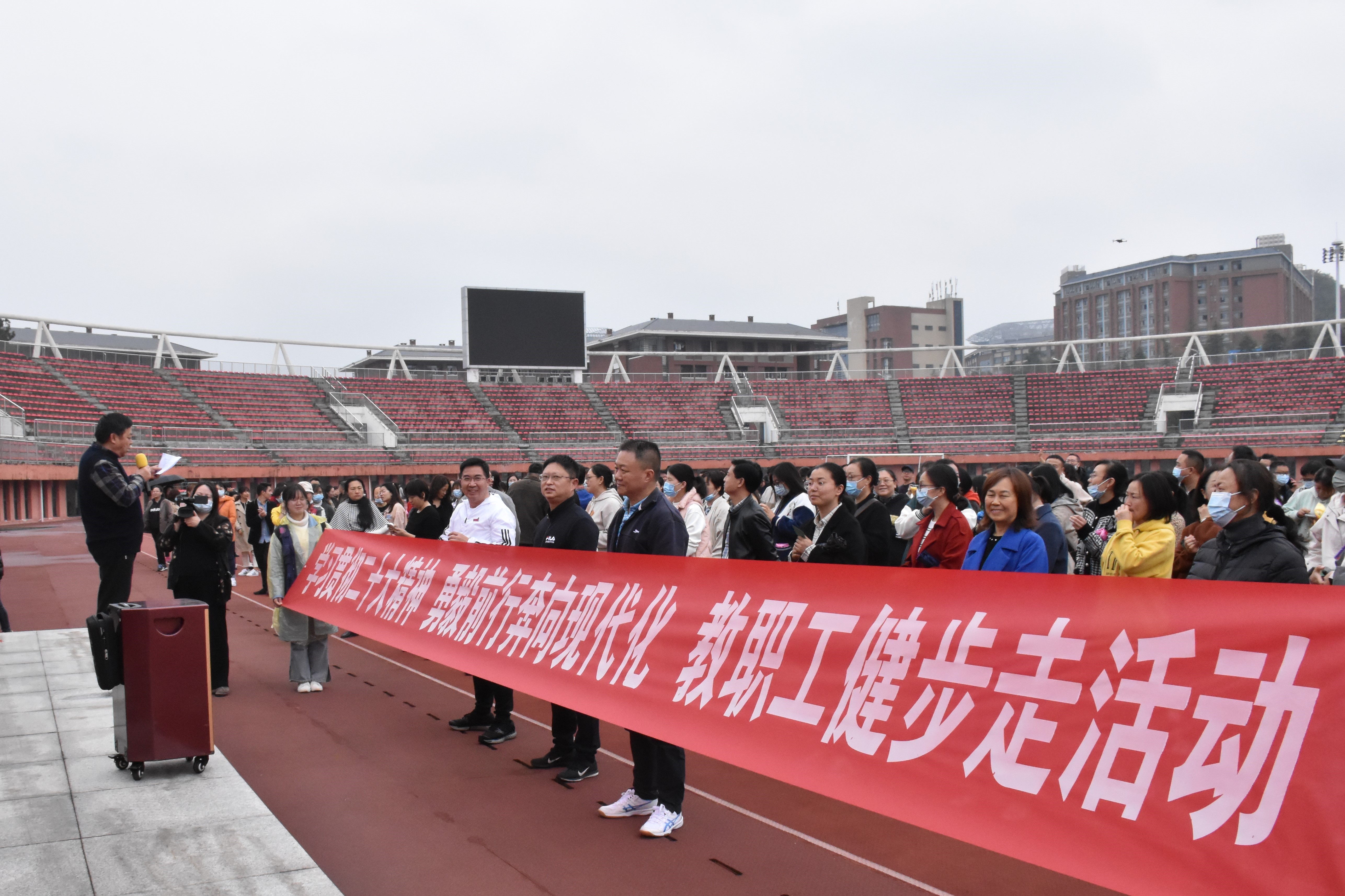 2026就业满意度TOP20本科专业公布！6成是人文社科专业